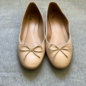 Nude Flat